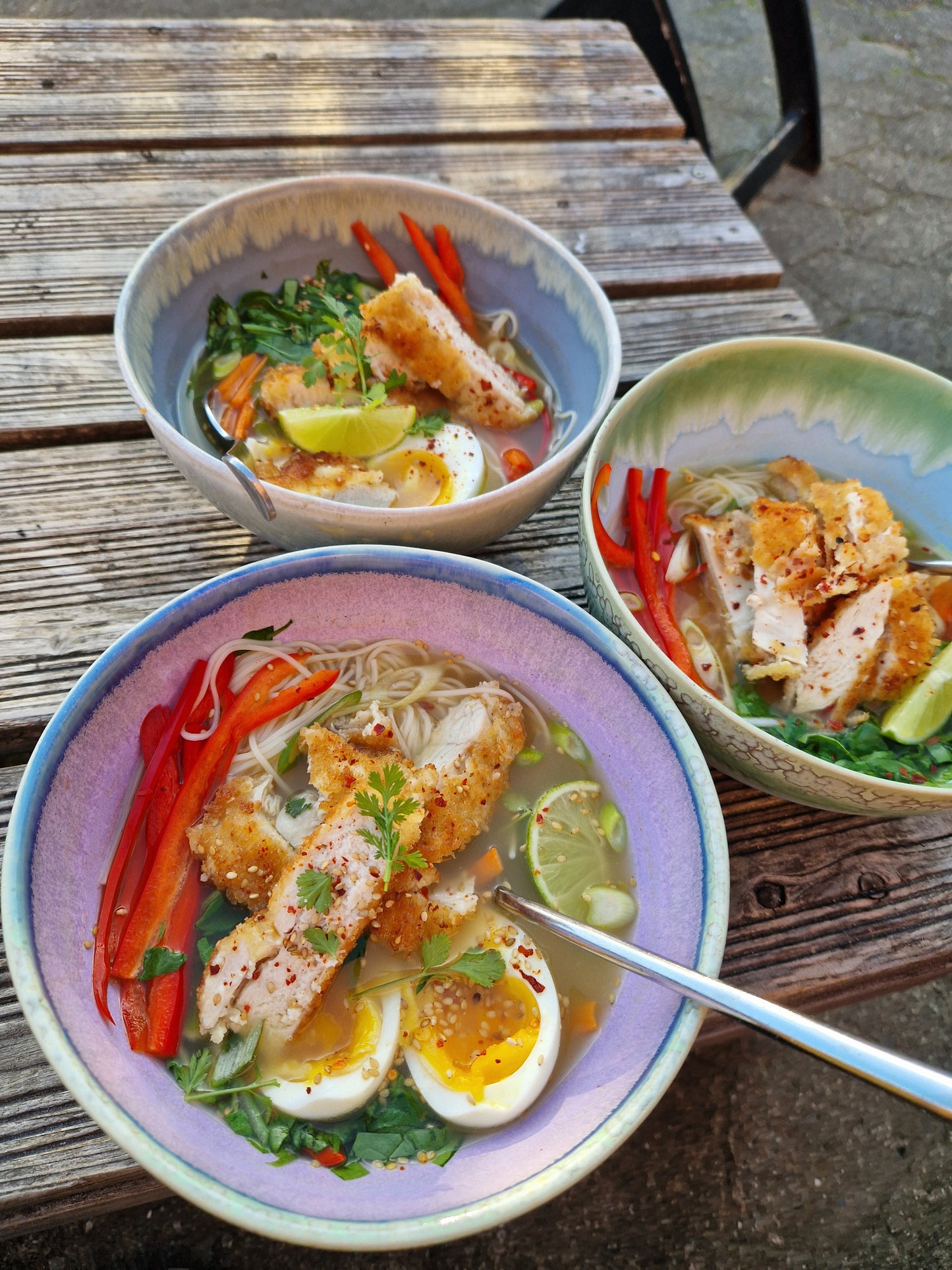 Medium serveringsskål eller ramen bowl